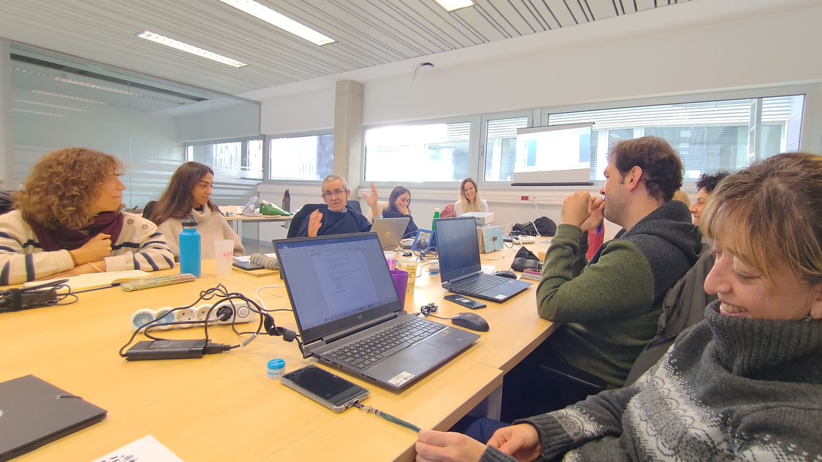 ECOBRED (@ecobred_cob) on Twitter photo Avui fem la reunió anual de coordinació del grup ECOBRED del <a href="/ieo_baleares/">IEO Baleares 🐟🪸🐙🦐🐬</a> a les instal·lacions del Parc Bit que començarem a ocupar aviat.
Parlem de projectes, campanyes oceanogràfiques i altres temes organitzatius. Avui fem la reunió anual de coordinació del grup ECOBRED del <a href="/ieo_baleares/">IEO Baleares 🐟🪸🐙🦐🐬</a> a les instal·lacions del Parc Bit que començarem a ocupar aviat.
Parlem de projectes, campanyes oceanogràfiques i altres temes organitzatius.