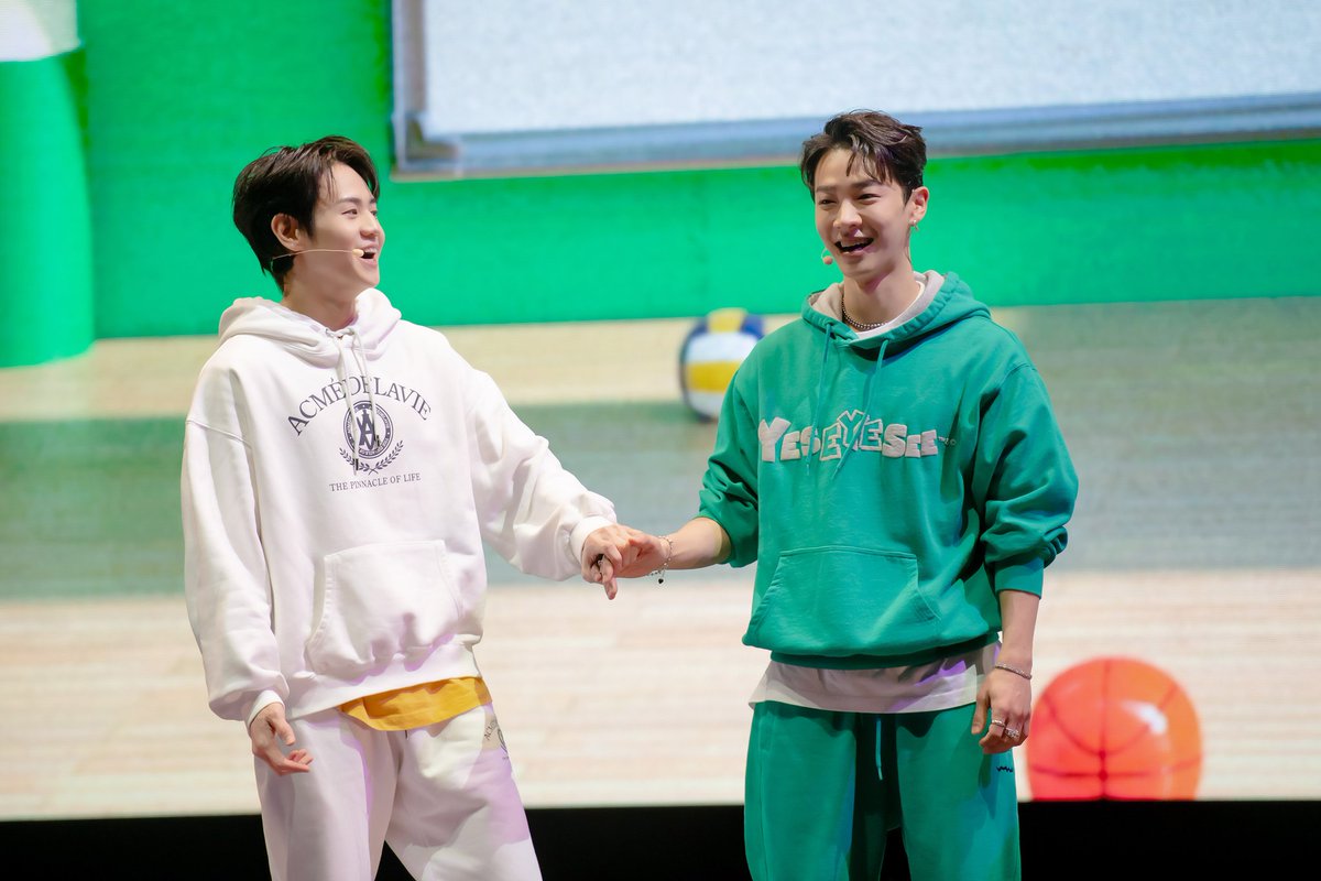 230204 Bonus 💛💚
#섭광 #양요섭 #이기광