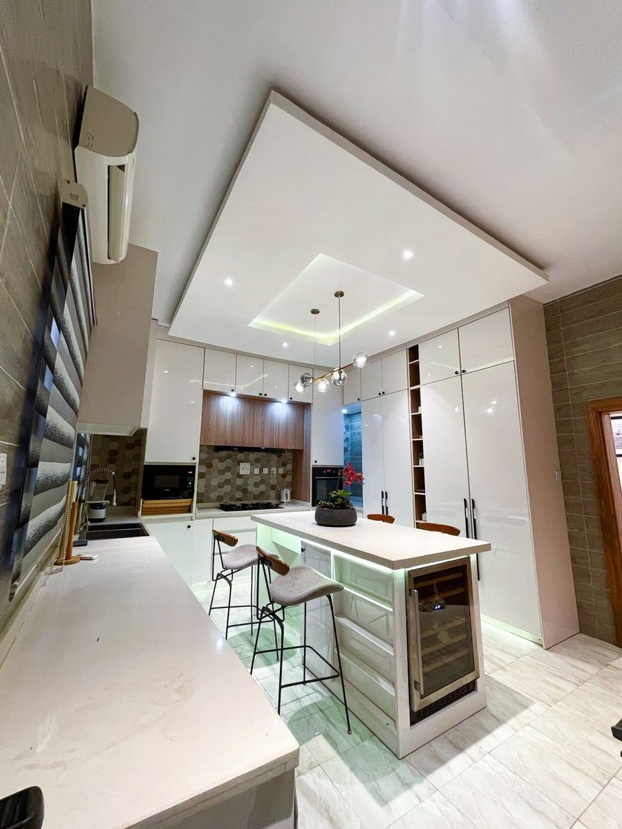 get99keys's tweet photo. Swipe to check out some of our newly listed premium apartments with top-tier amenities, including 24/7 electricity, Netflix, fast internet, and more.

Choose from a variety of 1, 2, and 3-bedroom apartments, all designed for your comfort and convenience.

https://t.co/eUHWjPkTwh https://t.co/dauM1l38cr