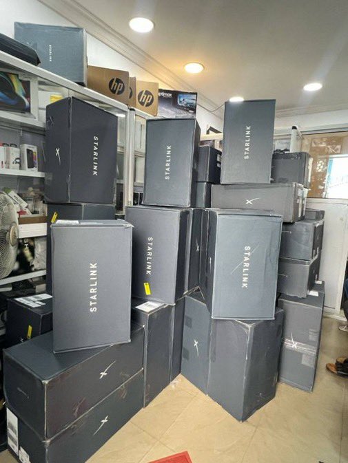 Primegadget_'s tweet image. Exciting news! Starlink just got even better with new stock arrivals and the convenience of pay-on-delivery in Abuja and Lagos! 🌍📦 Whether you're streaming, working, or exploring the digital world, seamless internet is now within reach. Don’t miss out #Abuja #Lagos #starlink