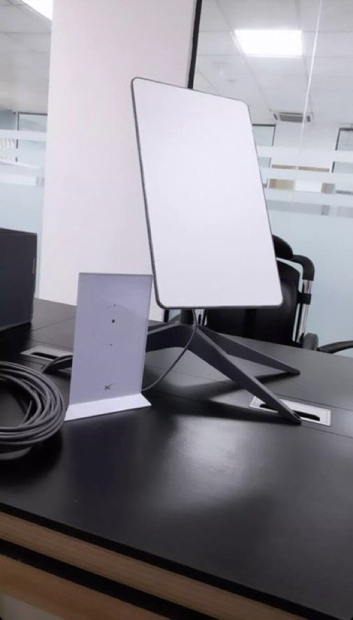 Primegadget_'s tweet image. Exciting news! Starlink just got even better with new stock arrivals and the convenience of pay-on-delivery in Abuja and Lagos! 🌍📦 Whether you're streaming, working, or exploring the digital world, seamless internet is now within reach. Don’t miss out #Abuja #Lagos #starlink