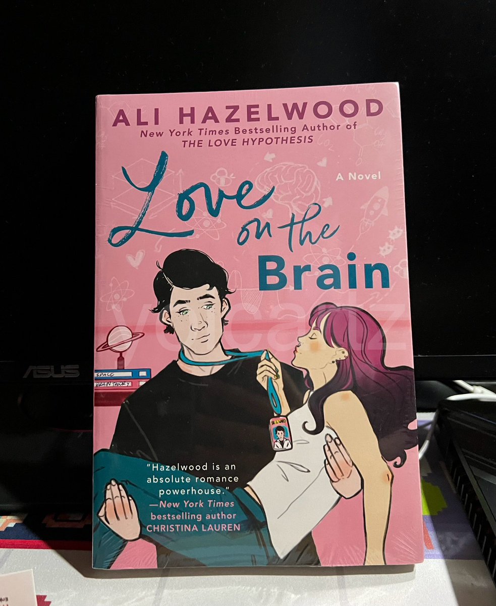 yoicartz's tweet photo. wts ph lfb

love on the brain, ali hazelwood
— ₱599

sealed, never opened
mop: gcash
mod: sdd, ggx https://t.co/iAjgNlKBoz