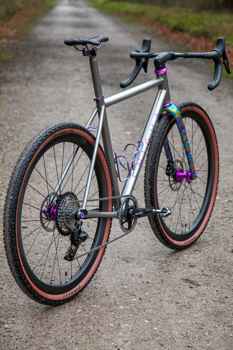 Enigmabikes's tweet photo. Introducing the Esker MK.2
πΉ New for 2025:
β UDH dropouts
β Custom-bent stays
β Reynolds 3AL 2.5V internally butted main triangle
β Custom finishes, including our new Cerakote option
π https://t.co/7bEWLO4IlG
#TiBikes #GravelRiding #MadeInEngland #FastGravel #TiGravel https://t.co/I8ZsdytIPE