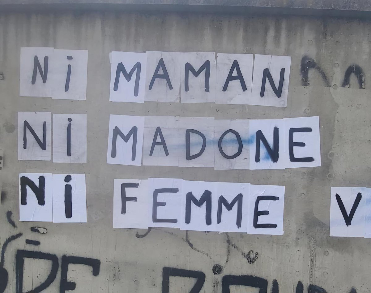 carlavcgrr's tweet photo. @MossaPalatina « Nous nous étonnons de cette accusation. »
Vous devriez peut-être vous reconvertir dans l’humour ? Vous seriez implacable là-dessus !

Sérieusement.

En tout cas, force est de constater que votre respect des morts est également à géométrie variable. https://t.co/YxsdRGZVdT