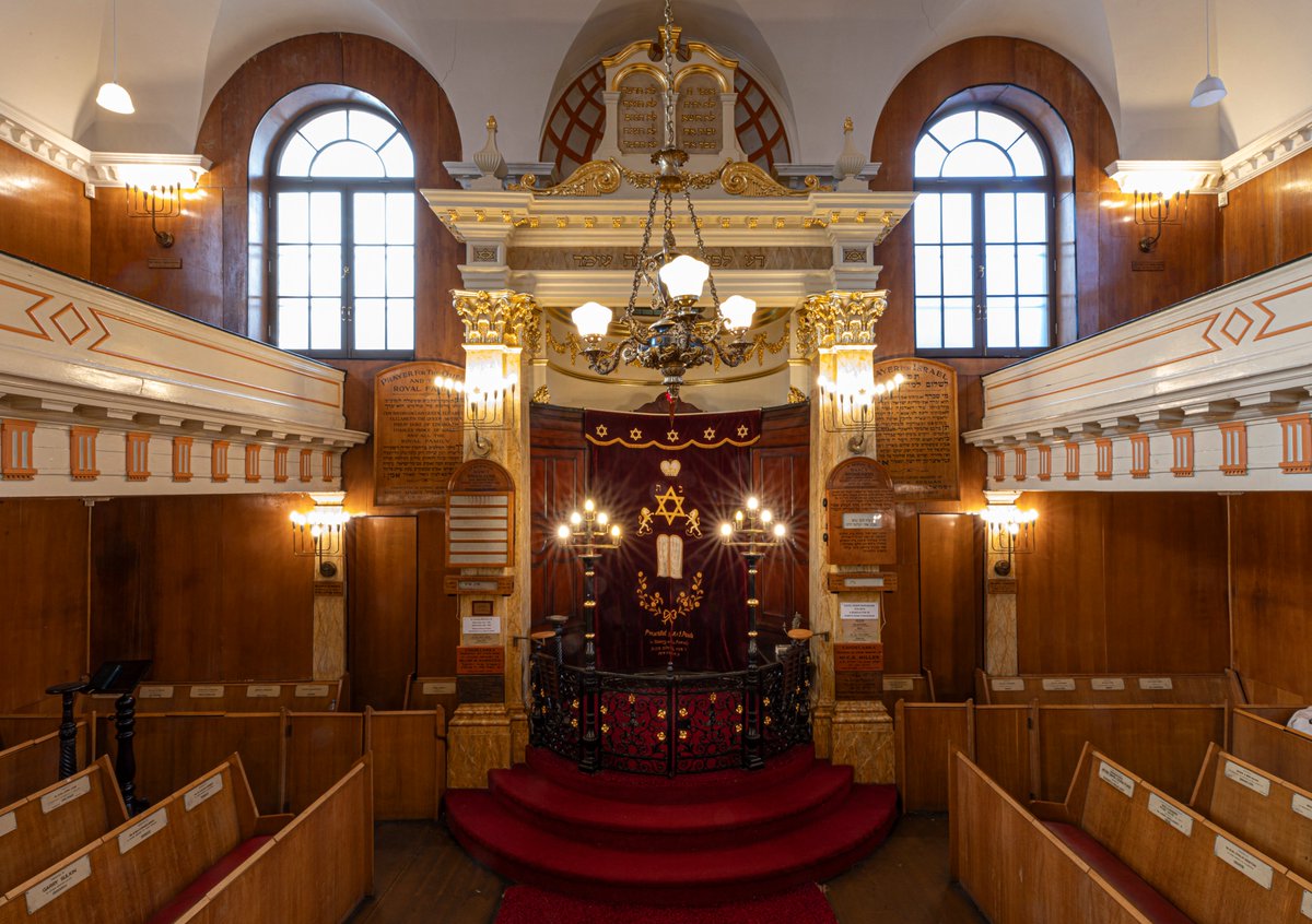 Foundation for Jewish Heritage (@jewishheritagef) on Twitter photo We're delighted to be assisting Sandys Row synagogue as it considers incorporating a heritage centre on the legacy of the Jewish East End. It is one of only two surviving synagogues in an area that was once a thriving Jewish centre.
Here is the story - foundationforjewishheritage.com/post/sandys-ro… We're delighted to be assisting Sandys Row synagogue as it considers incorporating a heritage centre on the legacy of the Jewish East End. It is one of only two surviving synagogues in an area that was once a thriving Jewish centre.
Here is the story - foundationforjewishheritage.com/post/sandys-ro…