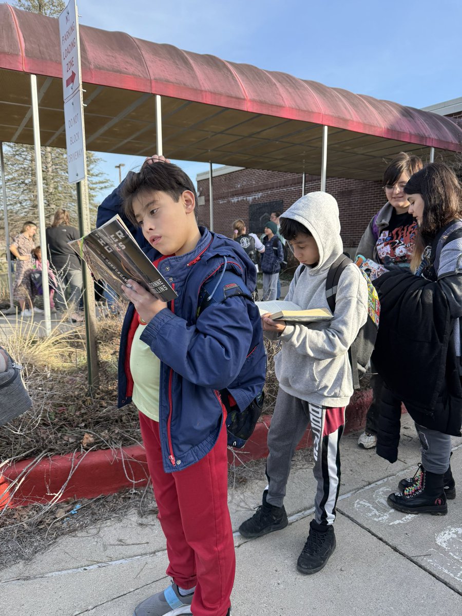 University Elementary tweet media