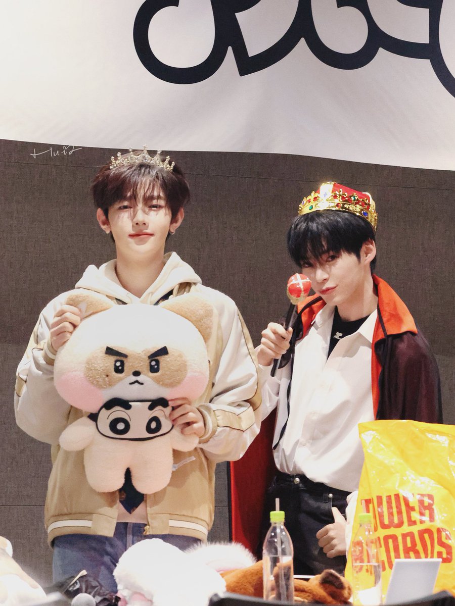 250202 SONYMUSIC サイン会 PREZENT

ハオビンなしの人生なんて考えられない‼︎🥹

#ZHANGHAO #SUNGHANBIN #장하오 #성한빈 #ジャンハオ #ソンハンビン #章昊 #成韓彬 #ZB1 #ZEROBASEONE #제로베이스원 #ハオビン #haobin