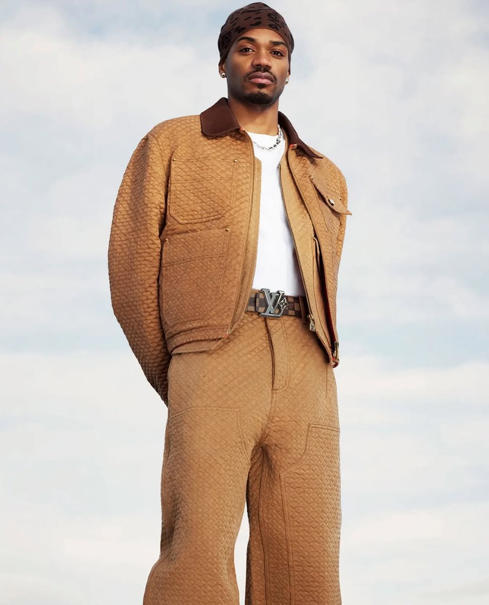 Complex Style tweet media