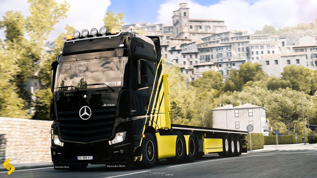 ltgvtc's tweet photo. Return of the summers! 🌅 
@ltgvtc
@TruckersMP
@SCSsoftware

#game #eurotrucksimulator2 #ets2 #truckersmp #ets2mp #scssoftware #truck #mercedes #media #vtc #luxtransportsgroup #ltg #photography #2024 https://t.co/NxHwFJclPN