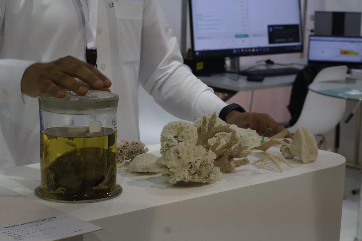 GSRKFUPM's tweet photo. Exploring innovation up close! The Exhibition at GSR Conference showcases groundbreaking projects and cutting-edge research. If you missed it today, visit us tomorrow and experience the future of innovation firsthand!
#GSR2025 https://t.co/Uwn0x2Qhru