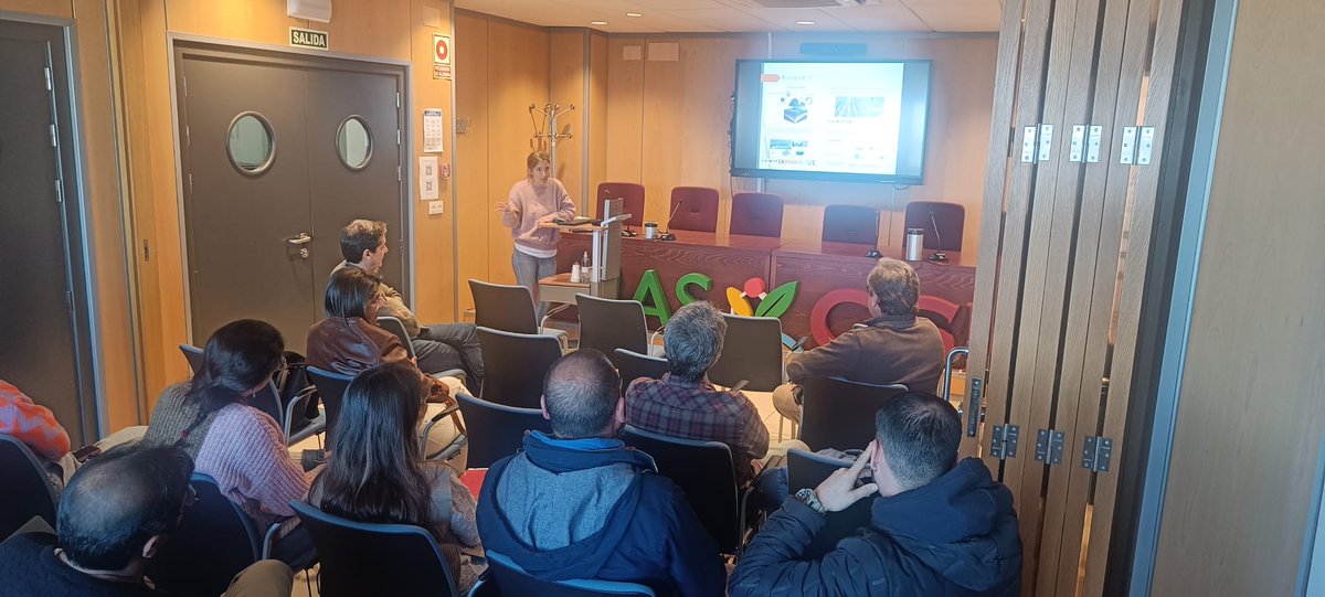 Gracias a Laura Lozano del grupo #SOILPlant del <a href="/IRNAS_CSIC/">IRNAS Sevilla</a> por el seminario de hoy en el <a href="/IAS_CSIC/">IAS-CSIC</a> sobre agricultura de precisión, manejo de materia orgánica, trazabilidad de contaminantes y optimización del uso agua y nutrientes en agroecosistemas mediterráneos.