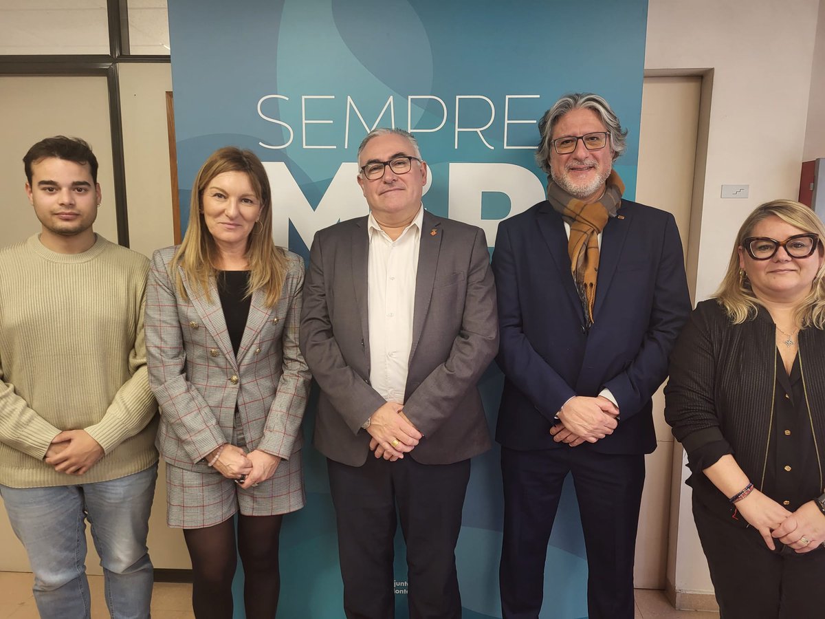 Ajuntament Montcada i Reixac (@ajmontcada) on Twitter photo L’alcalde <a href="/BartolomeEgea/">Bartolo Egea Sabaté</a> ha presidit una reunió amb <a href="/anammartinez/">Ana Maria Martínez</a>, alcaldessa de <a href="/ajrubi/">Ajuntament de Rubí</a> i presidenta delegada de l’Àrea de Desenvolupament Econòmic i Turisme de la <a href="/diba/">Diputació de Barcelona</a>; i <a href="/JAPerezPSC_SQV/">Juan A. Pérez</a>, diputat adjunt de l’Àrea, per tractar diferents qüestions d’interès relacionades amb el L’alcalde <a href="/BartolomeEgea/">Bartolo Egea Sabaté</a> ha presidit una reunió amb <a href="/anammartinez/">Ana Maria Martínez</a>, alcaldessa de <a href="/ajrubi/">Ajuntament de Rubí</a> i presidenta delegada de l’Àrea de Desenvolupament Econòmic i Turisme de la <a href="/diba/">Diputació de Barcelona</a>; i <a href="/JAPerezPSC_SQV/">Juan A. Pérez</a>, diputat adjunt de l’Àrea, per tractar diferents qüestions d’interès relacionades amb el