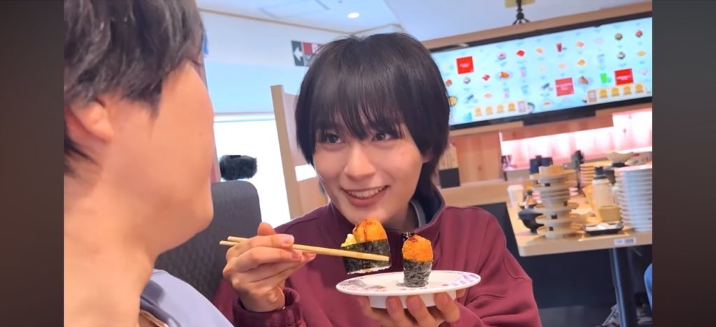 0248ta's tweet photo. 西畑さんのことを見てる時の流星くんの顔がかわいいってことなんだよね、だから西畑さんが撮る流星くんは可愛いってことなんだ、はぁ、、、そうですか、、、 https://t.co/UD2TPQ4JHF