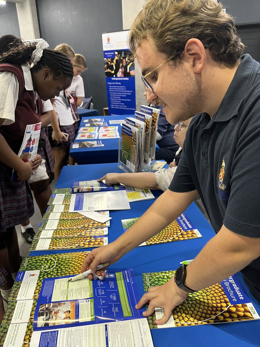 UPnasagric's tweet image. NAS School Visit Day 1: Hoërskool Waterkloof📚🌱🌳

Our faculty had the privilege of visiting Hoërskool Waterkloof, along with learners from several other schools, to share more about NAS and all the diverse courses we offer.
📌 Click link in our bio Open Day

#flyatup
