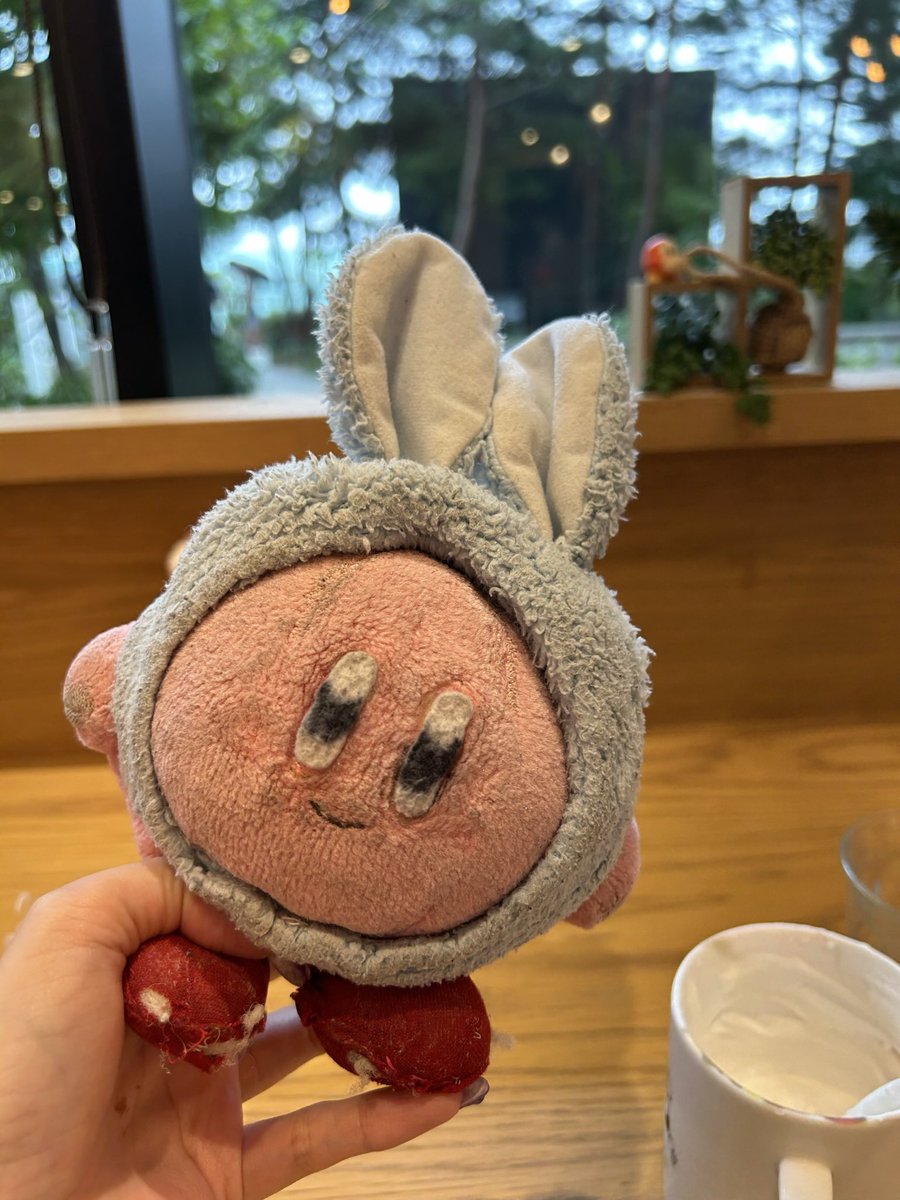 kids_bba's tweet photo. 【拡散希望】
2/3(月)20時ごろに那覇市 銘苅3丁目付近でぬいぐるみを落としてしまいましたт_т
写真のようにボロボロですが20年以上連れ添った子なのでどうしても見つけたく🥲
もしお見かけた方が居ましたらリプ又はDMお願いいたします🙇‍♂️
#ぬいぐるみ #落とし物 #銘苅 #那覇 #カービィ #紛失 #落し物 https://t.co/fxaRrR6r6L