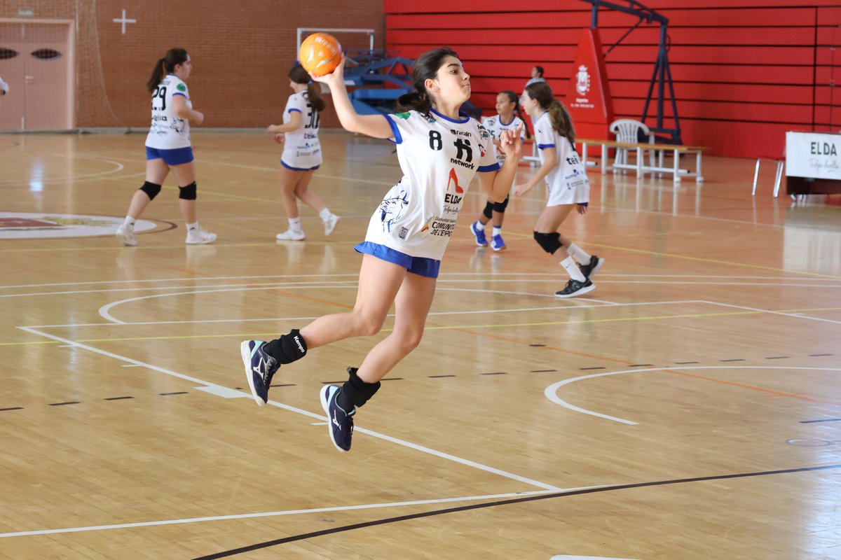 CBF ELDA PRESTIGIO (@elda_prestigio) on Twitter photo 📸 Fotografías del partido disputado por el Alevín Azul (19-9) Bm. Promesas Elche Blanco, Pabellón Ciudad de Elda Florentino Ibáñez.
📸 <a href="/VicenMunoz/">Vicen Muñoz</a>
+ en Facebook Elda Prestigio
<a href="/SumaAlicante/">Suma Gestión Tributaria</a> <a href="/teika_es/">Teika</a> <a href="/dipuAlicante/">Diputación de Alicante</a> <a href="/Finetwork/">Finetwork</a> <a href="/comunitatesport/">Comunitat de l'Esport</a> <a href="/FTA_CV/">Fun.Trinidad Alfonso</a> <a href="/Fbmcv/">#ComunitatDelHandbol 🧡💙</a> <a href="/IberdrolaDHF/">Liga Guerreras Iberdrola</a> 📸 Fotografías del partido disputado por el Alevín Azul (19-9) Bm. Promesas Elche Blanco, Pabellón Ciudad de Elda Florentino Ibáñez.
📸 <a href="/VicenMunoz/">Vicen Muñoz</a>
+ en Facebook Elda Prestigio
<a href="/SumaAlicante/">Suma Gestión Tributaria</a> <a href="/teika_es/">Teika</a> <a href="/dipuAlicante/">Diputación de Alicante</a> <a href="/Finetwork/">Finetwork</a> <a href="/comunitatesport/">Comunitat de l'Esport</a> <a href="/FTA_CV/">Fun.Trinidad Alfonso</a> <a href="/Fbmcv/">#ComunitatDelHandbol 🧡💙</a> <a href="/IberdrolaDHF/">Liga Guerreras Iberdrola</a>