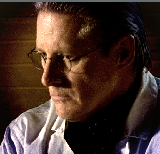 BoxfanStill's tweet photo. Bruce Boxleitner Brillant - 2004
@boxleitnerbruce
@fanofBoxleitner
@BruceItalian
#ErikaElenia #DeborahKelly  Bruce plays the part of Dr. Dietrich, who does research to find a drug that would regain memory. He plays a neurosurgeon

  Just the facts ; Brillant was filmed in several locations on Quebec, Canada