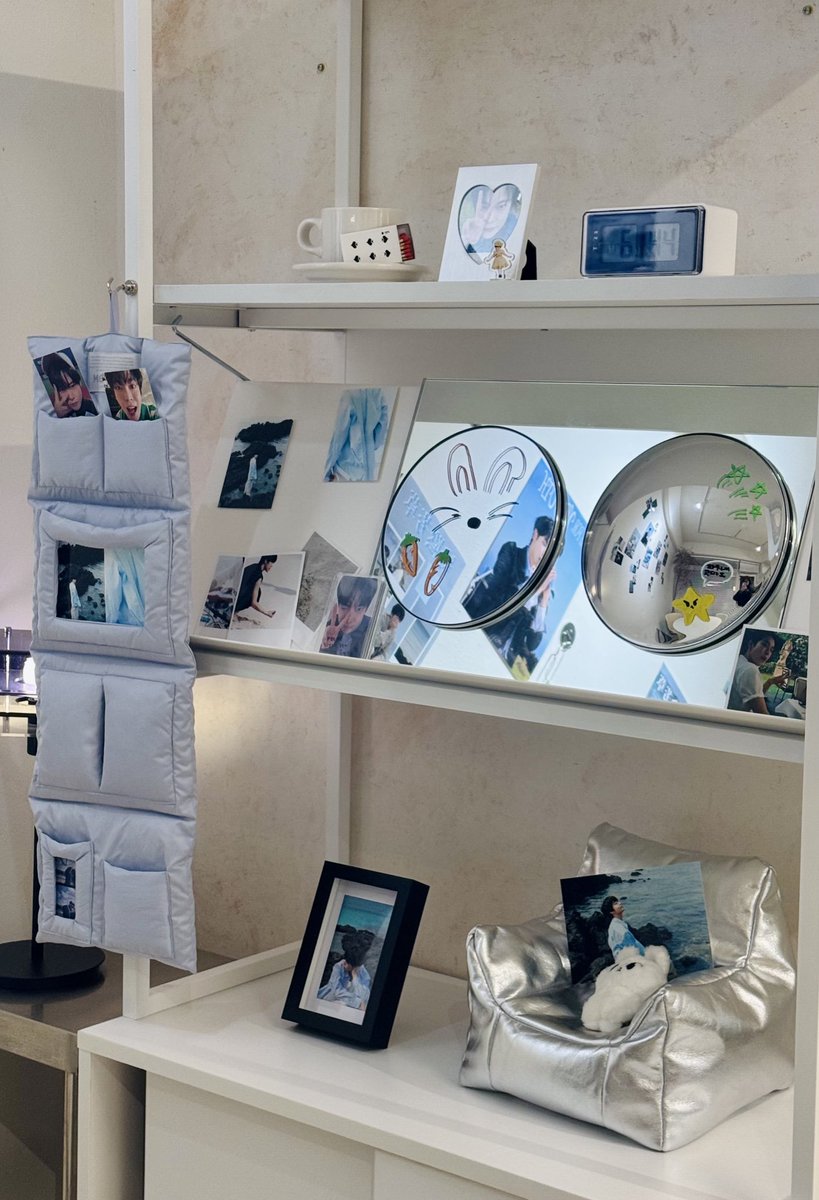 dyeol009's tweet photo. 🪡카페 셉트 

2월에 태어나 
여름의 따뜻함과 겨울의 시원함을 
가지고 있는 푸르른 청춘의 도영이를
너무 따뜻하게 표현해주어서 
아름답게 느껴졌습니다🌊🌊

동영이도.. 카페 개최자님도..
제가 많이 좋아합니다…🫶

#내청춘의_한페이지_도영
#The_season_of_youth https://t.co/6svdc2mHdn