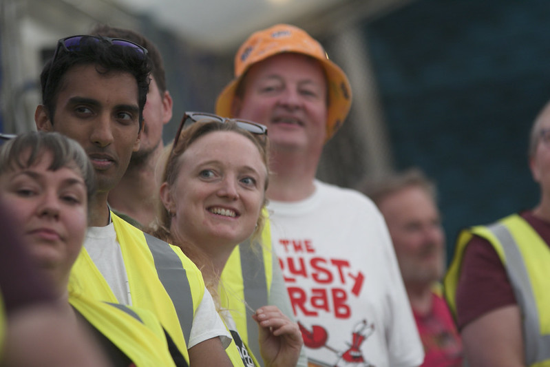 CRCWteam's tweet photo. Complete the online application form via our webpage to volunteer with the URC at Greenbelt festival 2025 (applications close 24 April):
https://t.co/g1gPmS9XWz
Thu 21 – Sun 24 August 2025. Boughton House, near Kettering
#greenbeltfestival #urc #volunteer https://t.co/EsziRY2aMA
