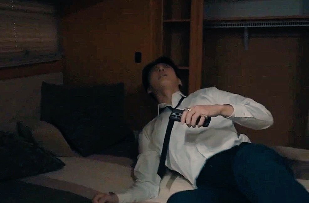 dailyjkpraise's tweet photo. Jungkook being the most hardworking artist ever

; an appreciation thread https://t.co/AbsmsULQXn