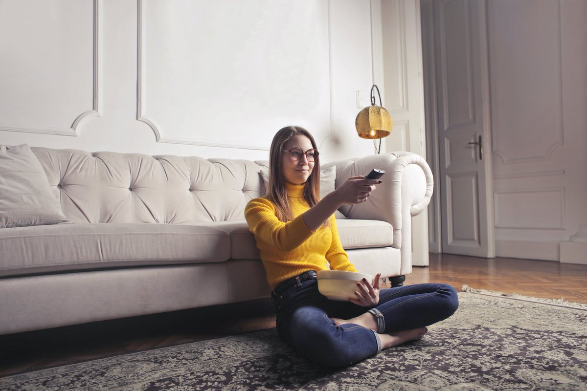 targetfollow's tweet photo. 🏠 Solo living is on the rise! With 8.4M+ people now living alone in the UK (set to hit 10.7M by 2039), housing must adapt. 

🏡 More single-occupancy homes
🤝 Better community-driven spaces
📈 Smarter property strategies

#SoloLiving #HousingTrends #PropertyInvestment https://t.co/ERJuONy8RK