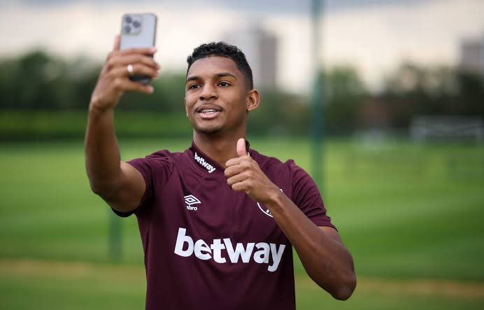 West Ham Football tweet media