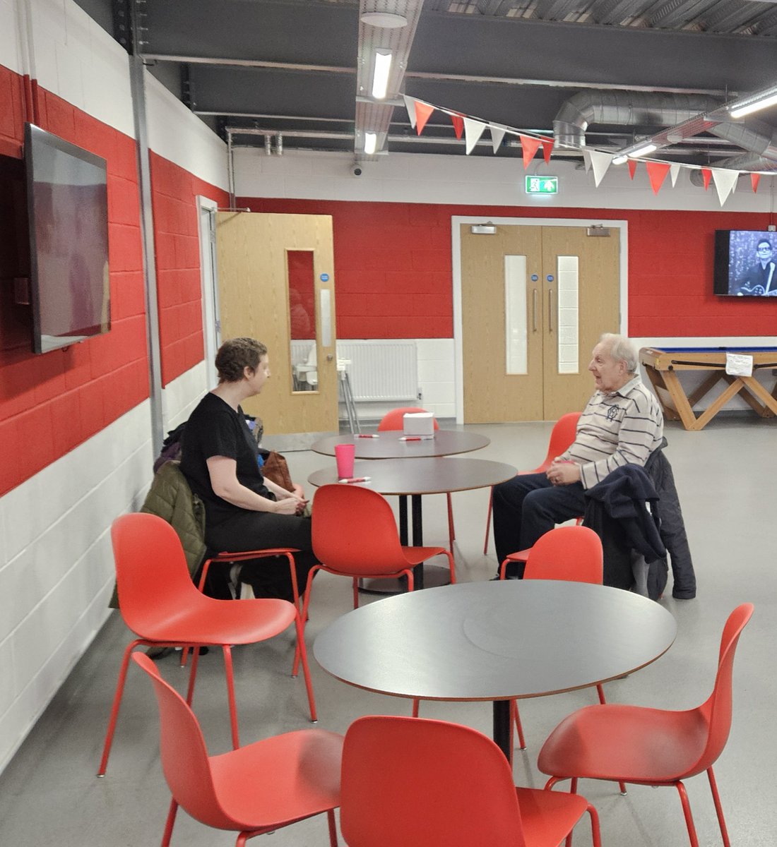 ASFCcommunity's tweet photo. #WorldCancerDay Did you know we have a weekly session for people with a cancer diagnosis? It involves bespoke exercise and a chance to chat with others that will understand + unlimited brews! #ASFC #ASFCcommunity https://t.co/sCPxOdUr6M