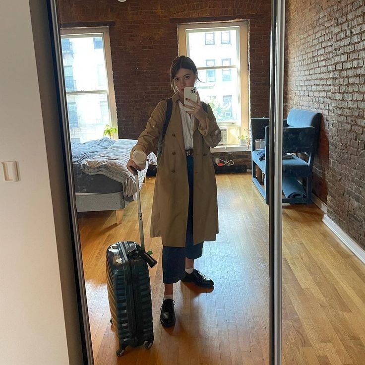 bluesplomacy's tweet photo. Life lately. 🛩 https://t.co/u0AQpWxkaw