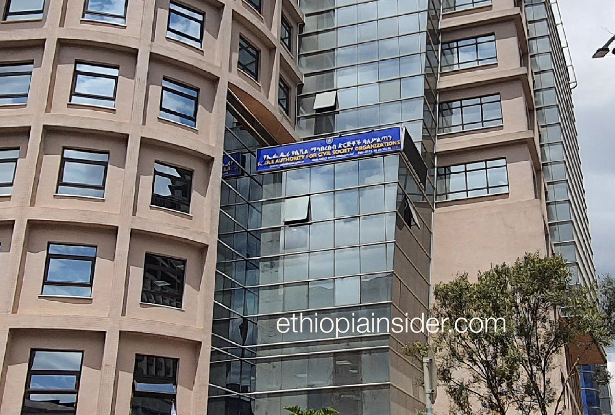 የሲቪል ማህበረሰብ ድርጅቶችን አዋጅ እንዲያሻሽል፤ የፓርላማ ቋሚ ኮሚቴ ለተቆጣጣሪ መስሪያ ቤት አቅጣጫ ሰጠ። ተቆጣጣሪ መስሪያ ቤቱ “በርካታ ክፍተቶች አሉበት” ያለውን አዋጅ ለማሻሻል ስራዎችን እያከናወነ መሆኑን ገልጿል።

🔴➡️ethiopiainsider.com/2025/14994/