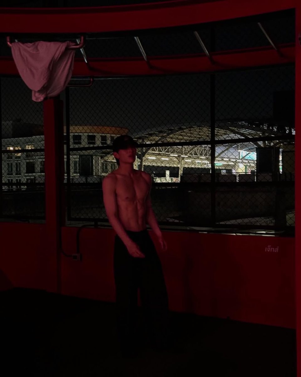 doublepjourney_'s tweet image. warning : just me in 24

📸 IG : @ppnaravit 

#ppnaravit