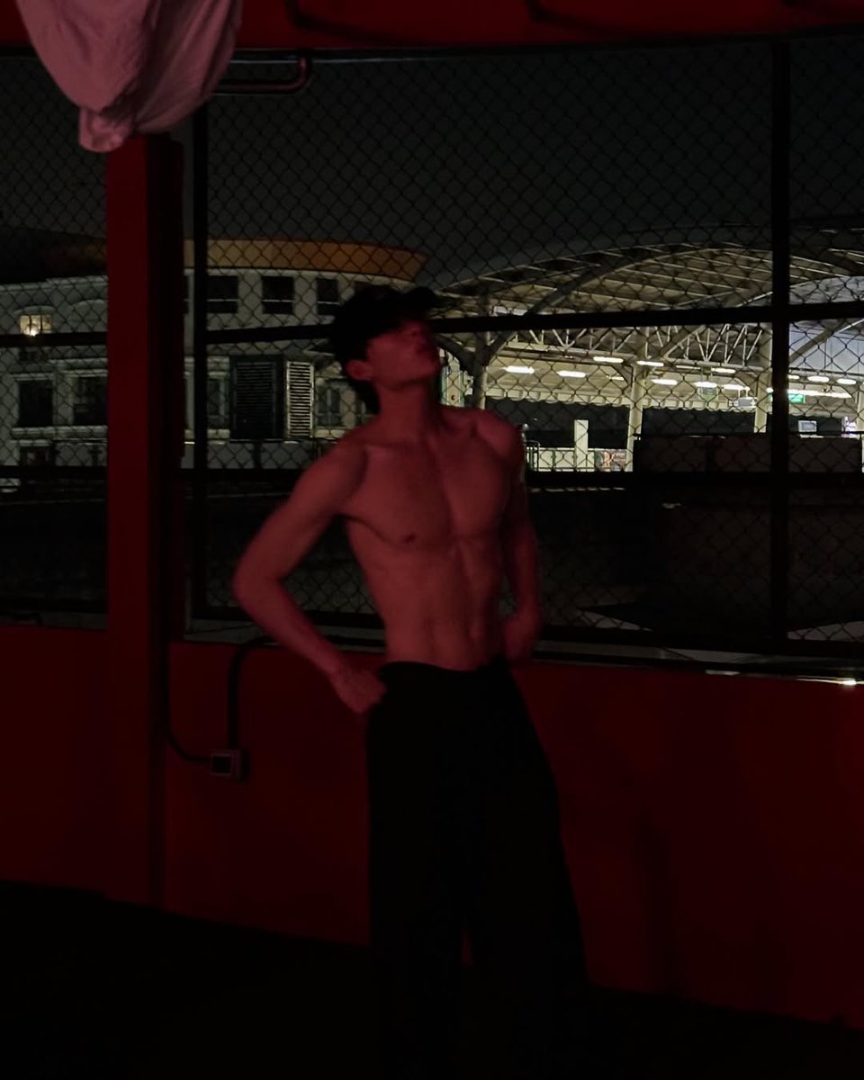 doublepjourney_'s tweet image. warning : just me in 24

📸 IG : @ppnaravit 

#ppnaravit