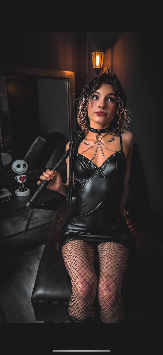SinisterSelene's tweet photo. Nine reasons you’ll be begging for more … 👀 #BDSM #CATOFNINE #madamesinister https://t.co/VGqBisdQRr