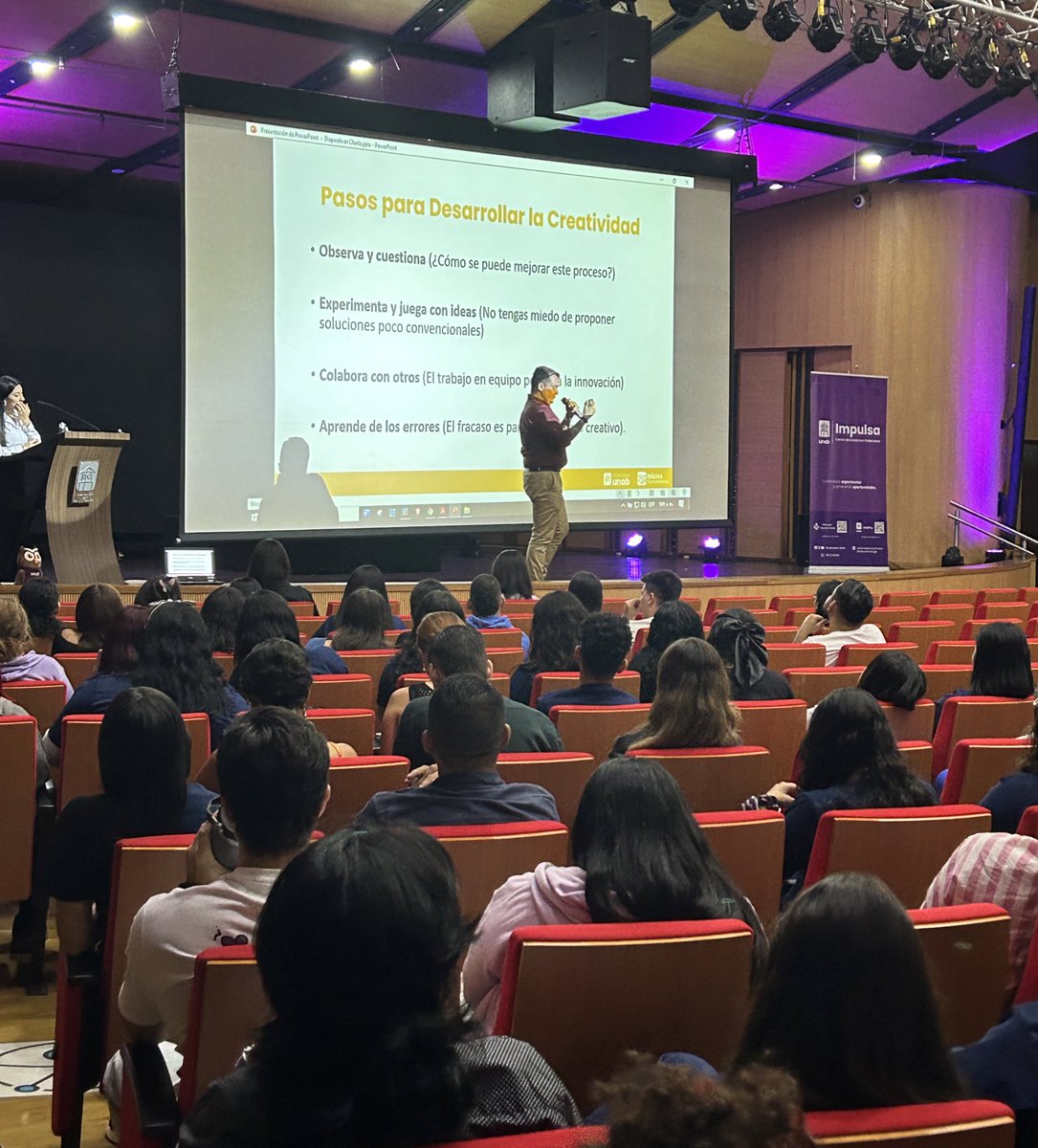 unab_online's tweet image. La #UNAB no solo forma profesionales, sino talentos listos para transformar el mundo . ¡Que esta etapa sea el inicio de grandes oportunidades👏!

 #OrgulloUNAB