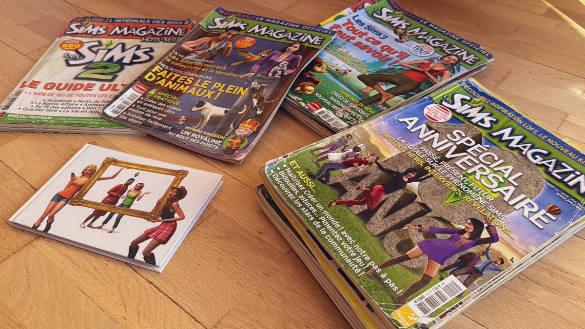 Bon anniversaire <a href="/LesSims/">Les Sims</a> ! 🎂 
Les Sims c’était aussi des magazines à une époque ! 👴 L’occasion de ressortir tous ces souvenirs d’enfance, ces trajets en voiture à lire, regarder les images et imaginer ce qu’on ferait en jeu immédiatement en rentrant ! 😄