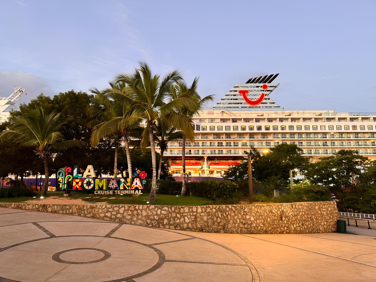 LaRomanaPorts's tweet photo. ⚓ #MarellaExplorer2 ship docked at Home! Wishing all guests and crew a fantastic day exploring and enjoying this amazing destination!☀🌴
#laromanacruiseterminal #cruise #caribbeancruise #laromana #bayahibe #caribbean #GoDomRep https://t.co/b3vdXyaIOq