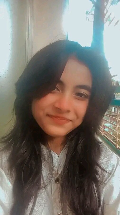 🙁
১১বছর বয়সে রস, কস, সিঙ্গারা, বুলবুলি মস্তক খেলতাম। 
আর ১১বছরে মেয়ে পুরো বাংলাদেশরে নিয়ে খেললো..