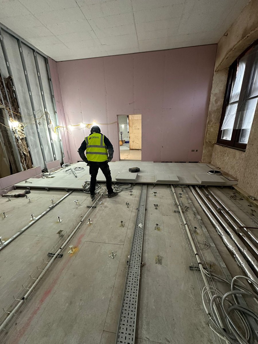 siteform_f's tweet image. Our Raised Access Lads are cracking on with our project in Aberystwyth, installing @Lindner_Group floor & more system at various heights throughout a listed building.