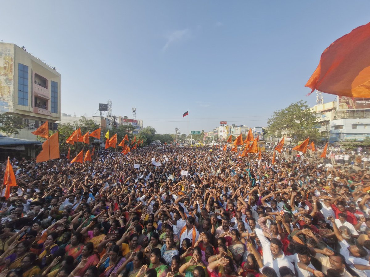 Veeraboominath1's tweet photo. ஏம்லே..
எந்த ஊடகமும் நடுநிலை வகித்தது என்று சொல்ல முடியுமா...??
@PTI_News 
@polimernews 
@NewsTamilTV24x7 
@SunTV 
@polimernews 
@ThanthiTV 
@News18TamilNadu 
எவ்வளவு கையூட்டு கிடைத்தது
...த்த்த்தூதூ
@RSSorg 
@AnanthAyyasamy @AmitShah @annamalai_k @NaMoInTamil 
@BJP4TamilNadu https://t.co/SqGgixJ5ki