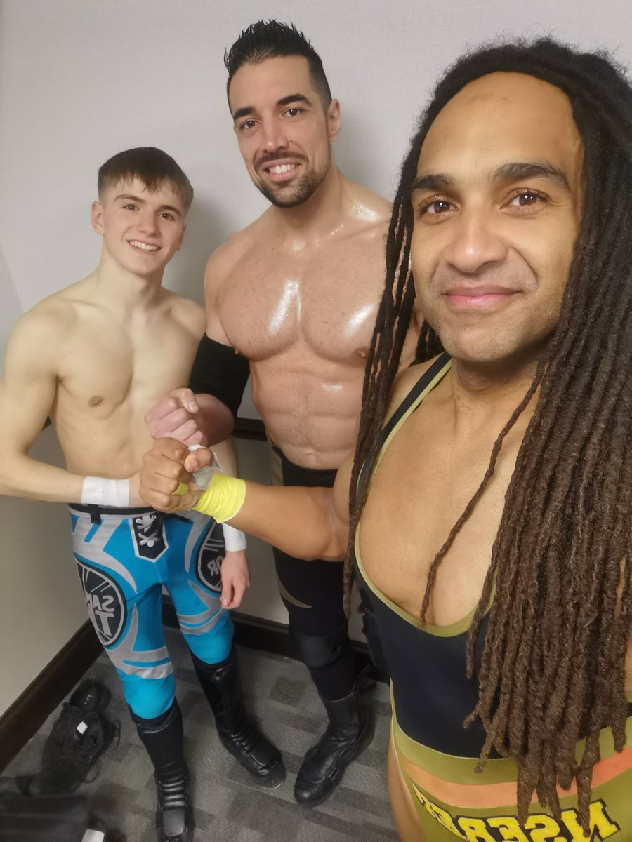 WesleyNsereko's tweet photo. 𝐇𝐀𝐑𝐑𝐎𝐆𝐀𝐓𝐄 GIVING US THE ENERGY!
What a weekend, Thank you Harrogate ✌️
#Harrogate #ProWrestling #Gladiators #Energy #Vibe #Megaslam https://t.co/XvmKrt9qIj