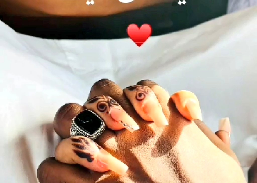 حبيتك ي حبيبي 😄عشان انت حبيبي؟
انت انت حياتي. انت انت حياتي ؟؟
ومناي ونصيبي 😇