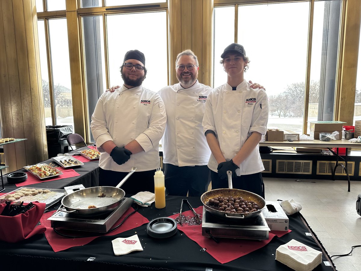 DrLisaKarch's tweet photo. Huge S/O 📣 to our Culinary Arts instructor, Chef BJ &amp; our students Karter &amp; Kobe for coming to the Capitol to share their chef skills. Lots of fun visiting w/our legislators enjoying delicious food! #CTEMonth @NorthDakotaCTE #CTEChampion #CTEinMemorialHall ⁦⁦@ndscswildcats https://t.co/NT0AOc7JWJ