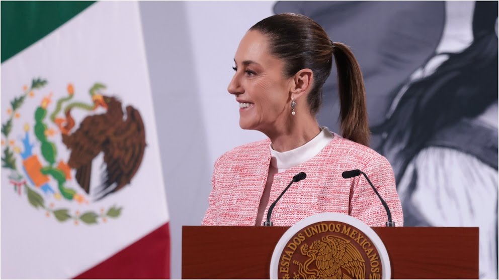 CCEGRO_oficial's tweet photo. Desde el sector privado de Guerrero (@CCEGRO_oficial), manifestamos nuestra confianza y apoyo a la Presidenta de la República, Dra. Claudia Sheinbaum Pardo (@Claudiashein) en torno  a las negociaciones con el Gobierno de Estados Unidos sobre la imposición de Aranceles a las exportaciones de México. La pausa de esta medida, luego de la conversación de nuestra Presidenta con el Presidente Trump (@realDonaldTrump), demuestra que la estrategia de nuestro gobierno ha sido la correcta.

México, Canadá y Estados Unidos deben superar cualquier diferencia comercial y política con diálogo y respeto.

Somos vecinos y socios comerciales; nuestras economías y sociedades están muy integradas luego de más de 30 años de generarse el bloque comercial más exitoso del mundo.

El CCE GRO reconoce el liderazgo de Francisco Cervantes Díaz (@fcervantes5), Presidente de la cúpula del sector privado del país (@cceoficialmx) en esta crisis de aranceles, pues representa activa y puntualmente a todos los sectores y regiones de la IP de México.