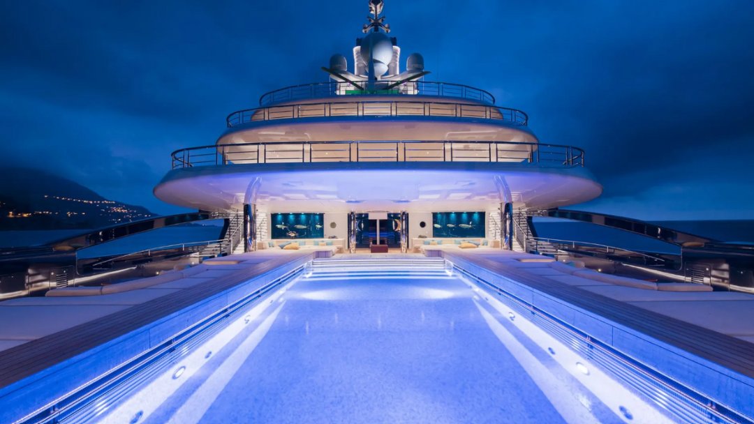 SimplySelectSea's tweet photo. Aboard LUNA, luxury is effortless. ✨
🎥 Private cinema | 🛁 Spa &amp; Jacuzzi | 🏖️ Beach club
🏋️ Gym &amp; sauna | 📡 Wi-Fi &amp; satellite

📧 charter@simplyselectyachts.com | 📞 +1-212-888-8841

#Superyacht #LuxuryAtSea #SimplySelectYachts https://t.co/FA2hnc0UUq