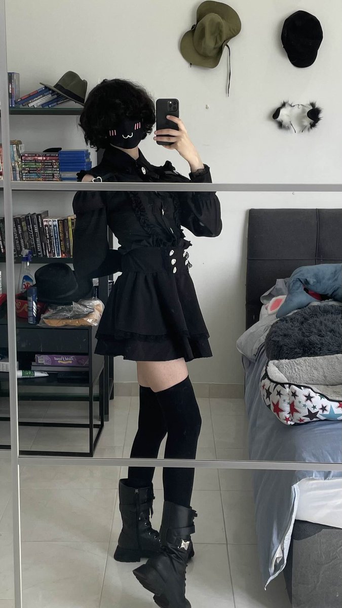 chat shes goated with the sauce :D