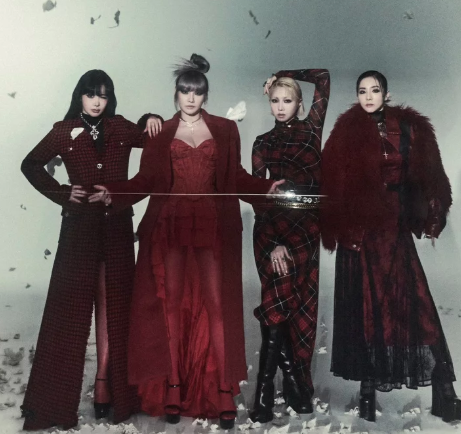 AboutMusicYT's tweet photo. G-Dragon and 2NE1 are set to perform at the Head In The Clouds Los Angeles 2025. https://t.co/UYbE8oV7dA