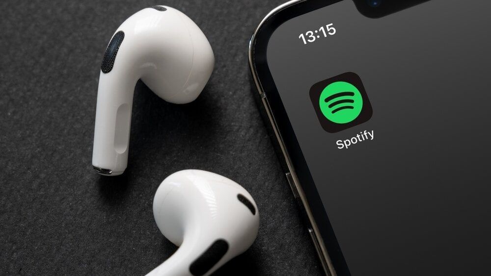 achickwitbeatz's tweet image. NMPA hits Spotify with ‘extensive’ takedown action over alleged unlicensed songs in podcasts musicbusinessworldwide.com/nmpa-hits-spot… #NMPA #Spotify #podcastmusic