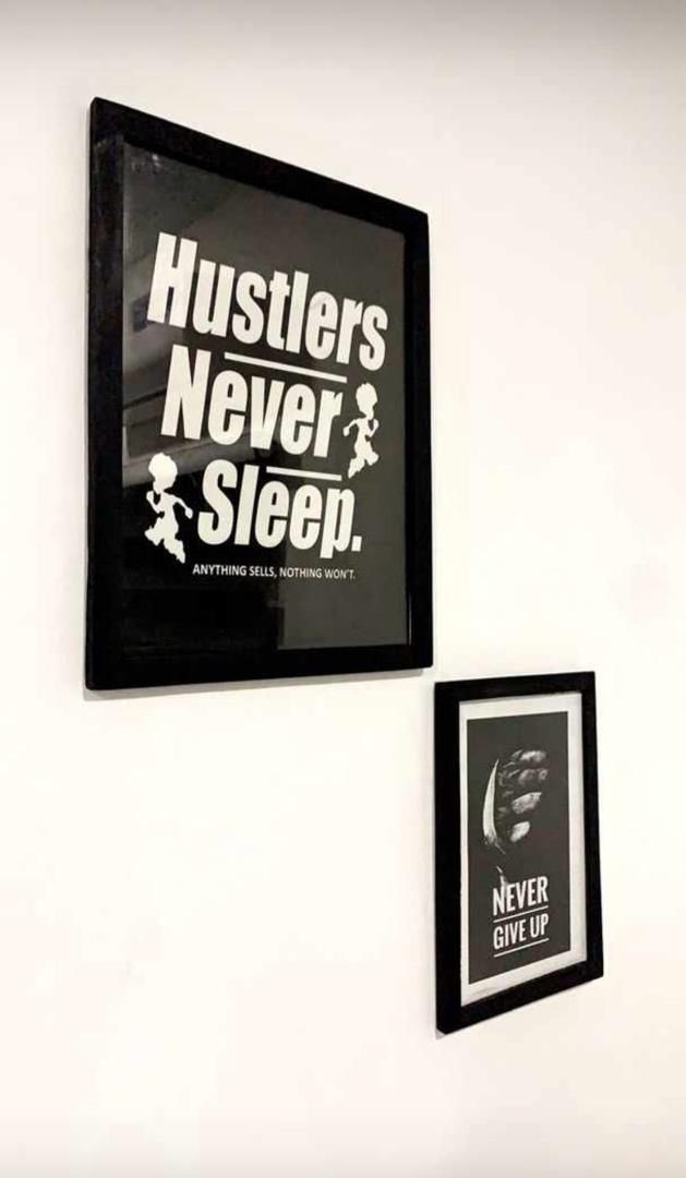 FarmPikin's tweet image. High-quality acrylic frames and arts
Customizable designs to fit your unique style
Affordable prices without compromising on quality

*DM us to learn more and place your order!*

#AcrylicFrames #HomeDecor #ArtLovers #ModernDecor #WallArt #CustomFrames #QualityMatters