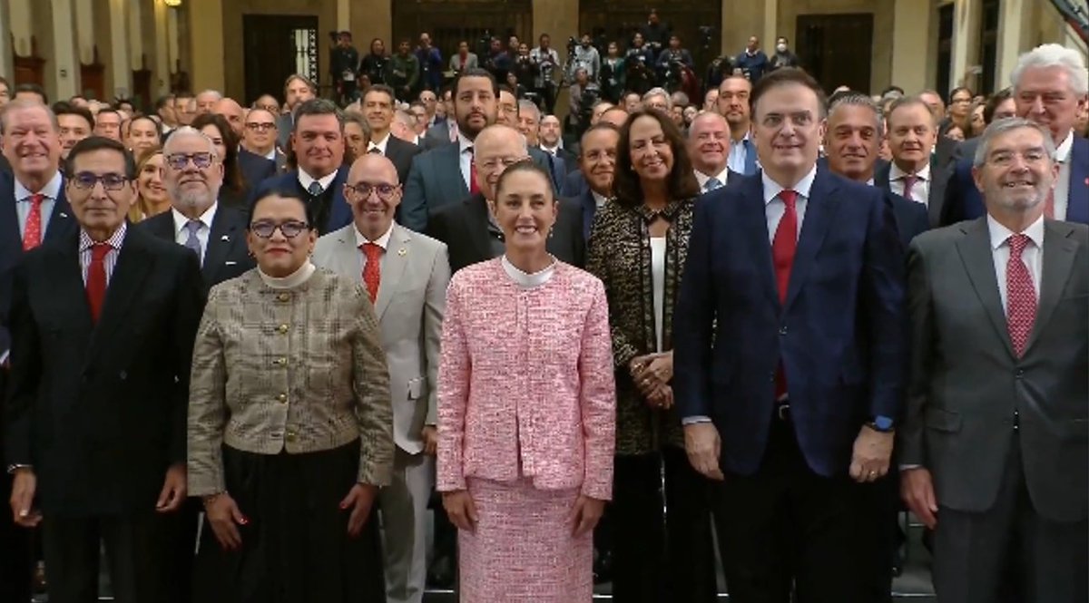 canaive's tweet image. En Palacio Nacional, la Presidenta de México,  Organismos Empresariales y Empresari@s ratifican unidad y compromiso.
!Viva México!
@GobiernoMX @SE_mx @CONCAMIN @AMalagonB  

#Canaive #Mexico #PlanMexico
