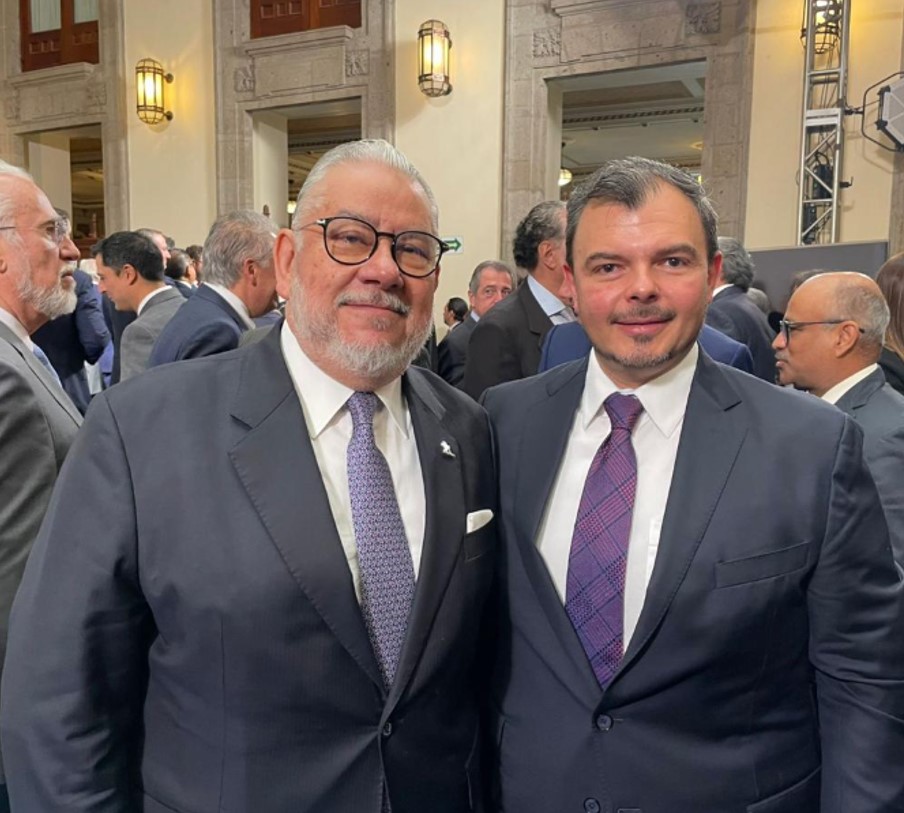 canaive's tweet image. En Palacio Nacional, la Presidenta de México,  Organismos Empresariales y Empresari@s ratifican unidad y compromiso.
!Viva México!
@GobiernoMX @SE_mx @CONCAMIN @AMalagonB  

#Canaive #Mexico #PlanMexico