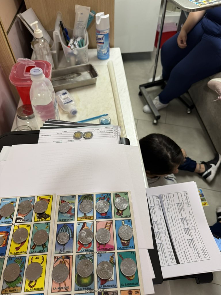 karitheove's tweet image. soportarían la vibra ???